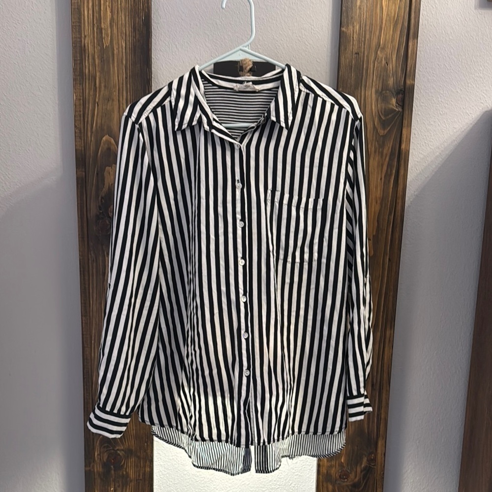 Black and White Striped Shirt - Picture 1 of 4